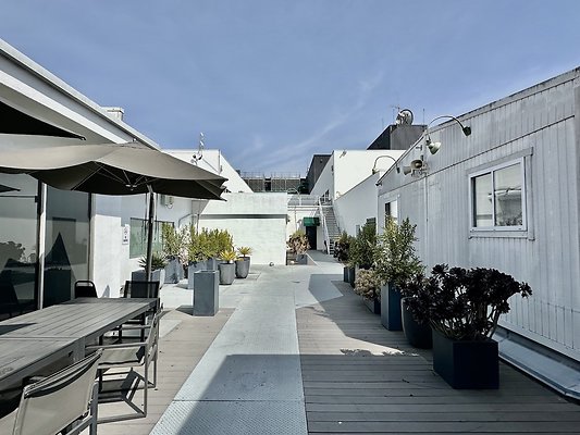 WESTSIDE LOCATIONS 113