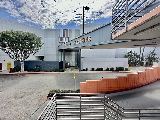 WESTSIDE LOCATIONS 126