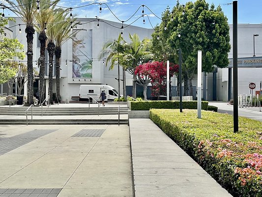 WESTSIDE LOCATIONS 113