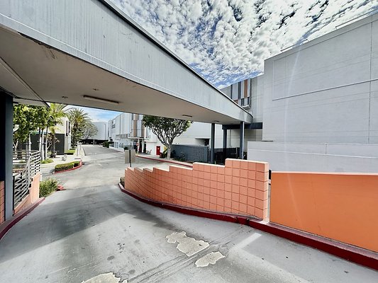 WESTSIDE LOCATIONS 121