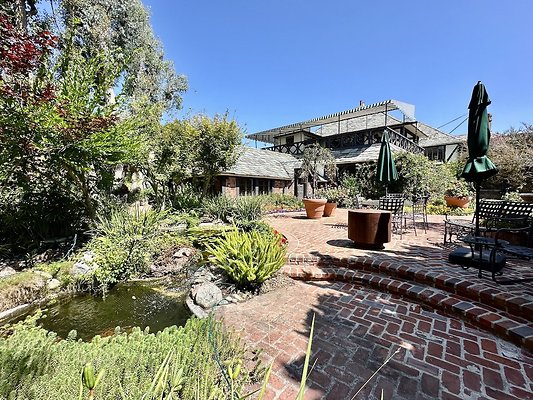 WESTSIDE LOCATIONS 242