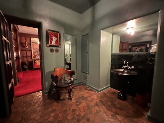 WESTSIDE LOCATIONS 79