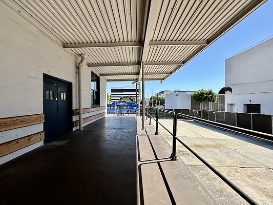 WESTSIDE LOCATIONS 137