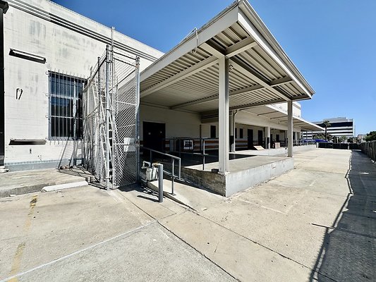 WESTSIDE LOCATIONS 129
