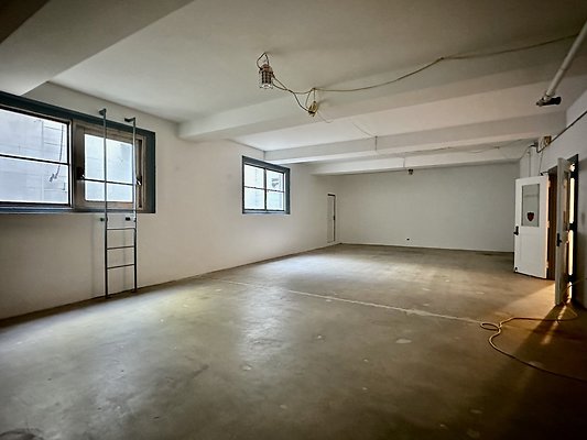 WESTSIDE LOCATIONS 115