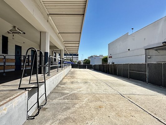 WESTSIDE LOCATIONS 142