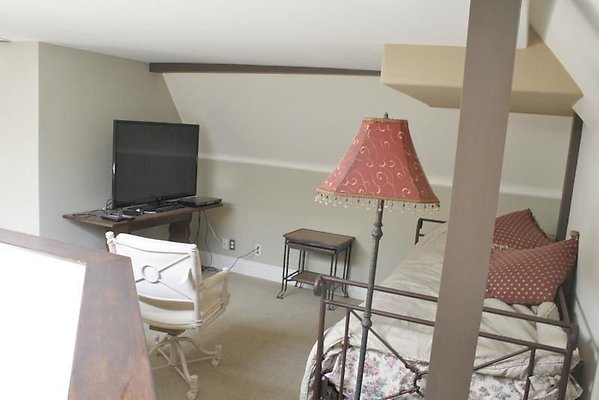 UNIVERSAL-9617-CHEVHILLS-52
