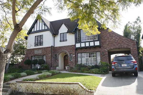 UNIVERSAL-9617-CHEVHILLS-2